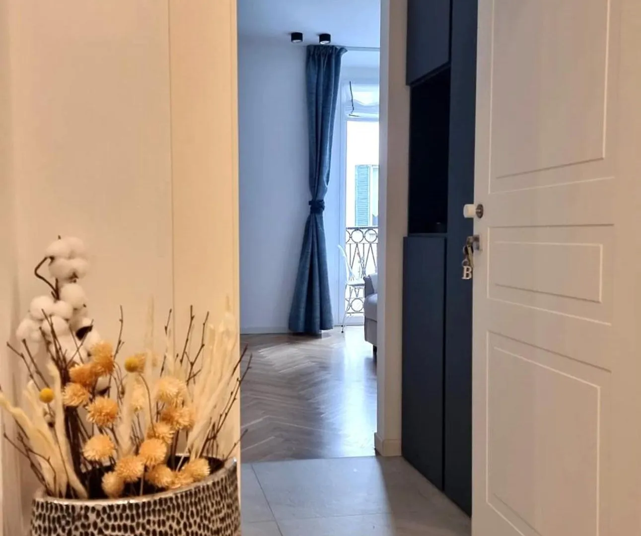 B And G San Babila- Luxury In The Heart Of Milano - Design District Hotel 0*, Milan