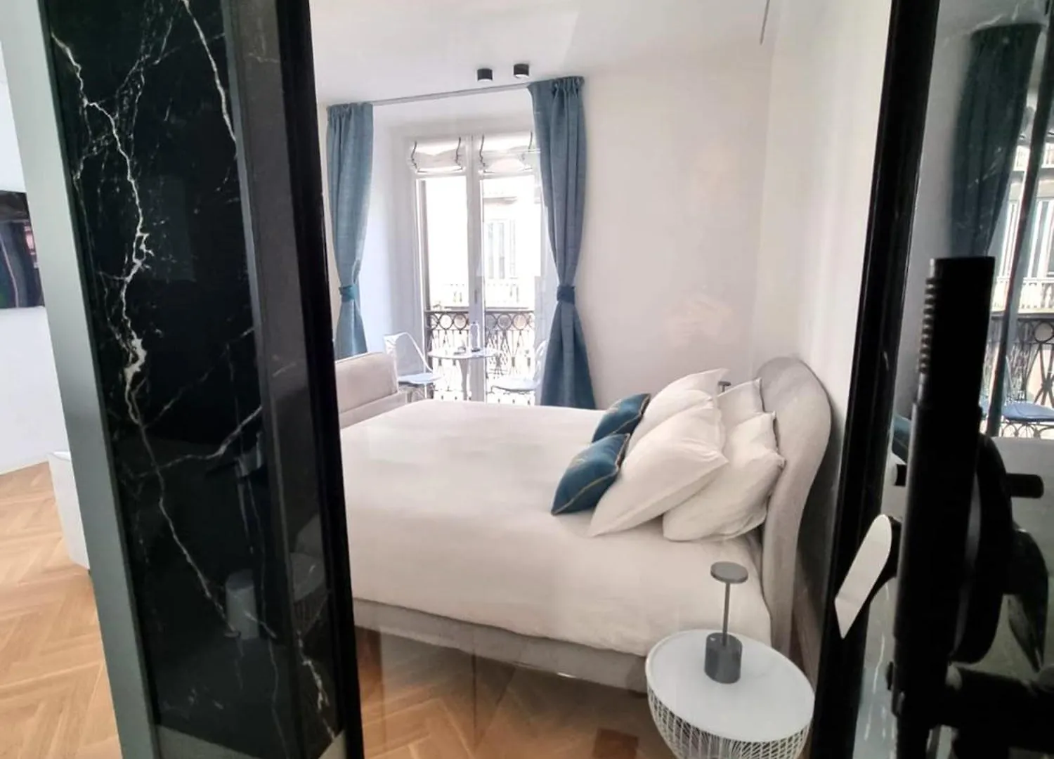 B And G San Babila- Luxury In The Heart Of Milano - Design District Hotel 0*, Milan